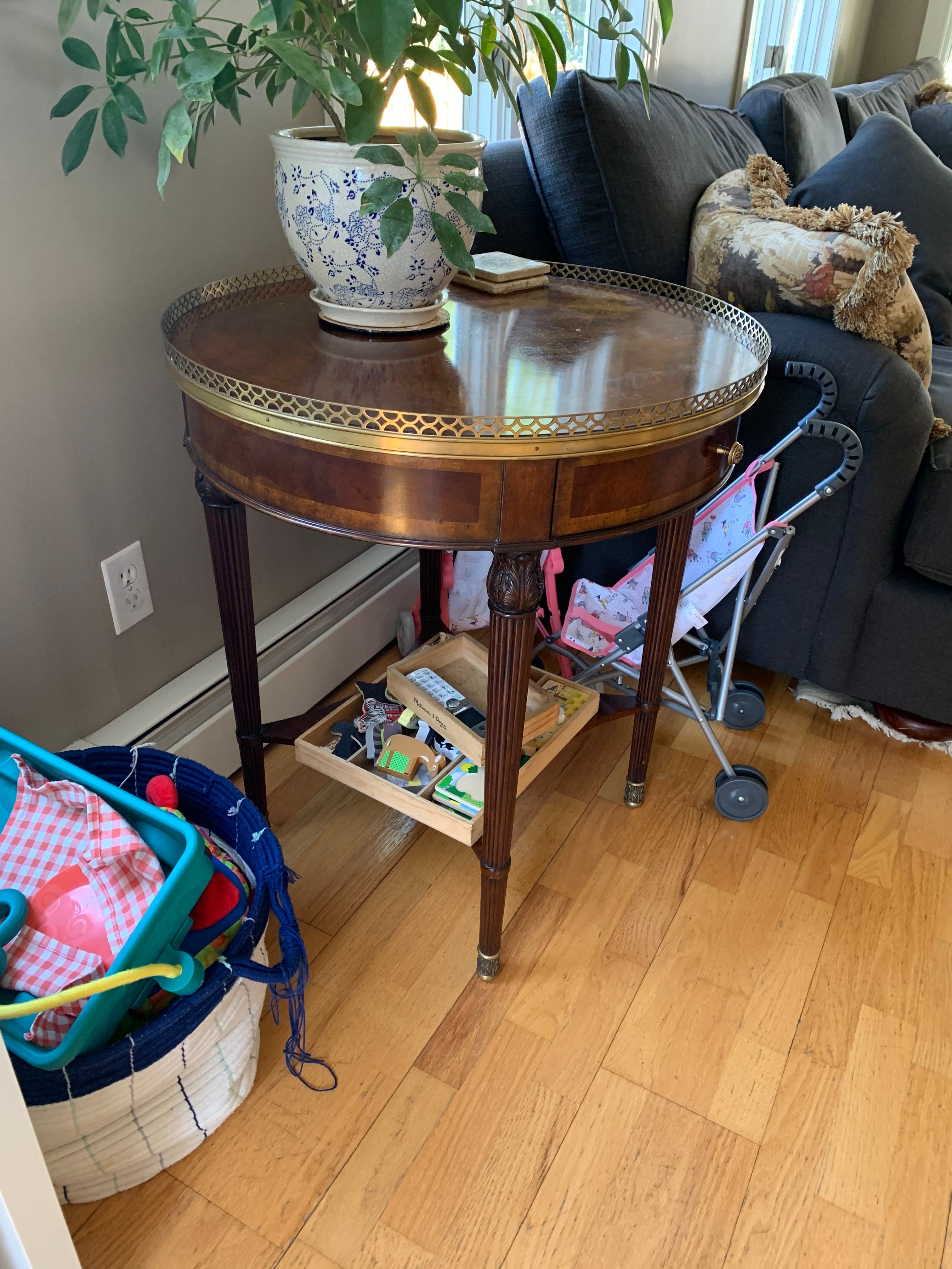 Customer Antique round side table thumbnail 2