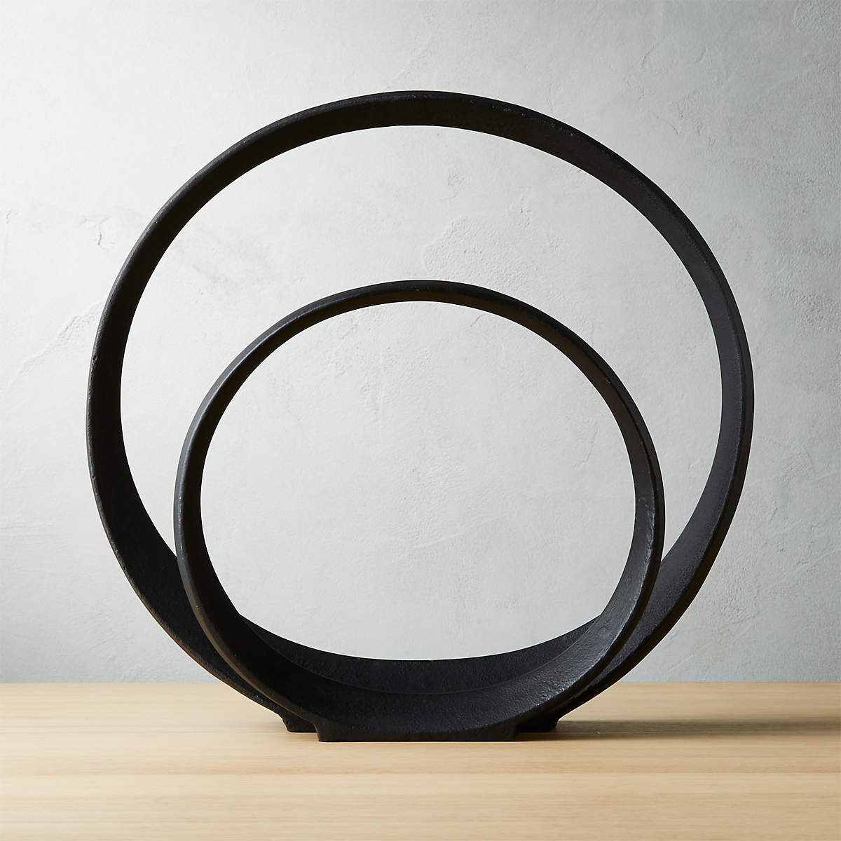 LARGE METAL RING SCULPTURE thumbnail 2
