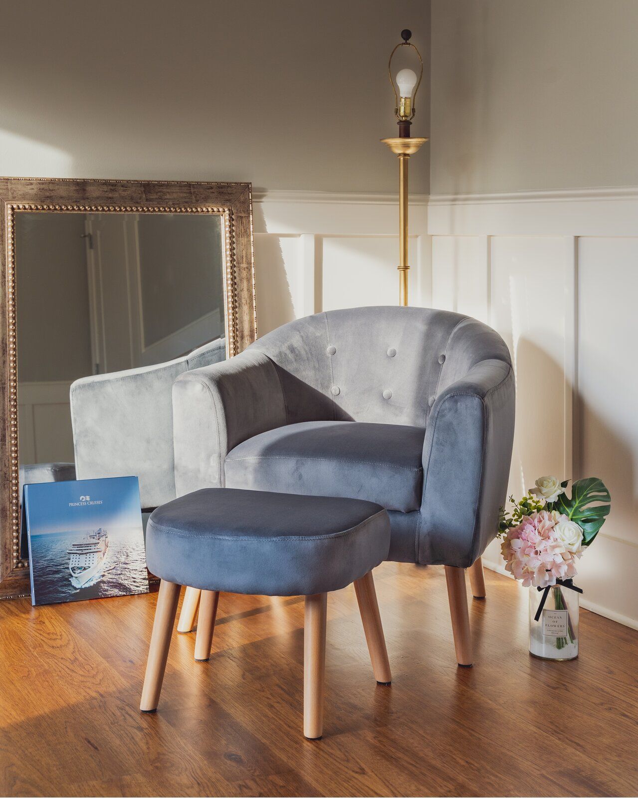 Rockridge Tufted Barrel Chair thumbnail 4