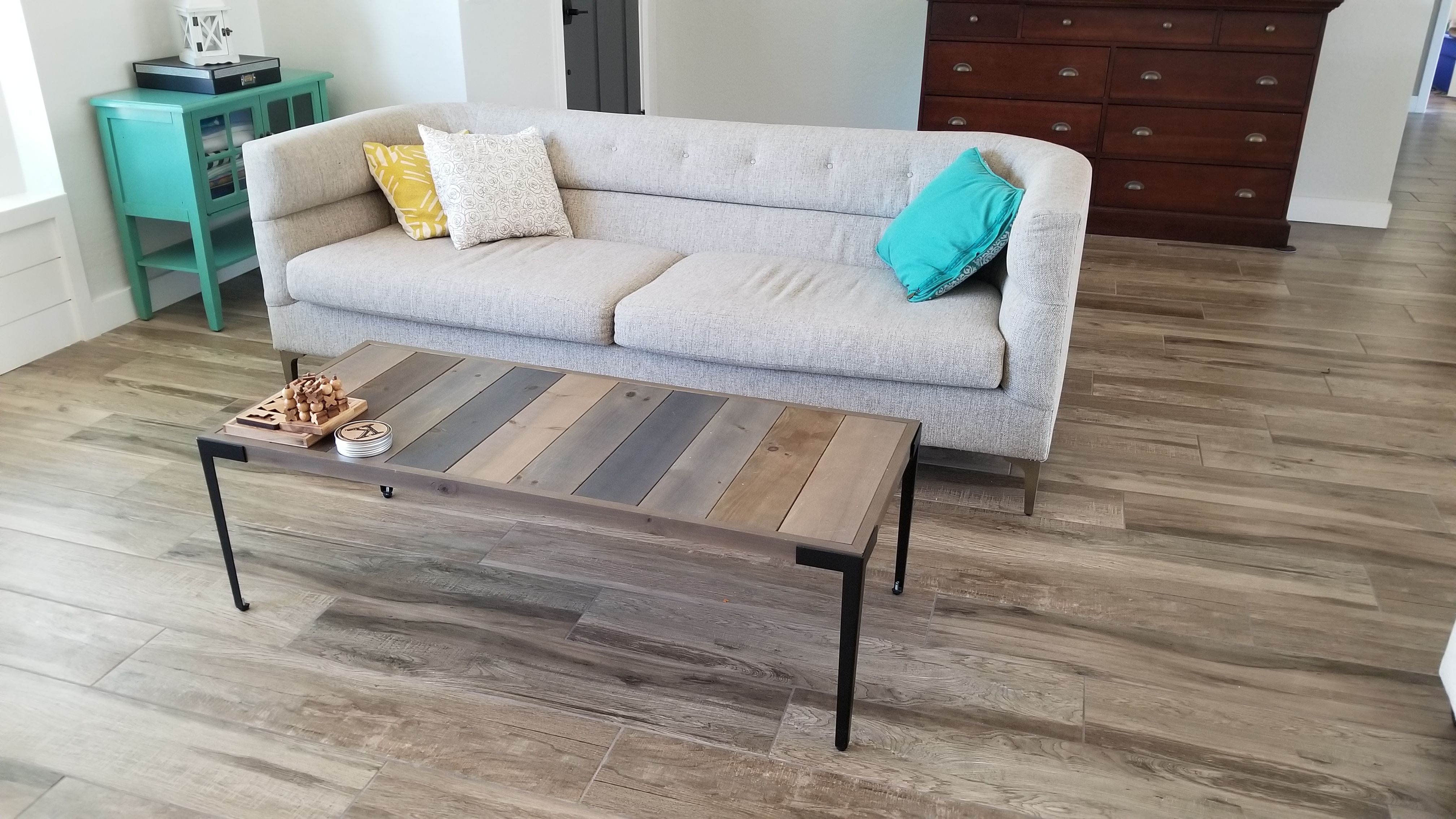 Customer Coffee Table thumbnail 2