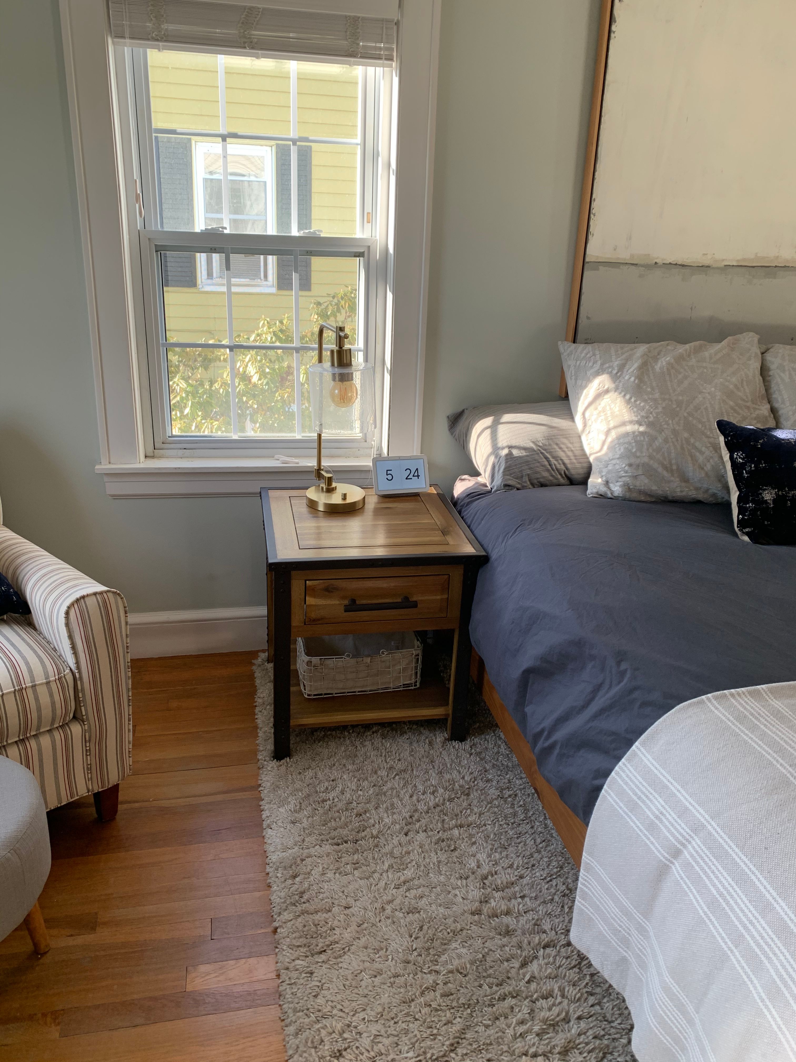 Customer Nightstand thumbnail 5