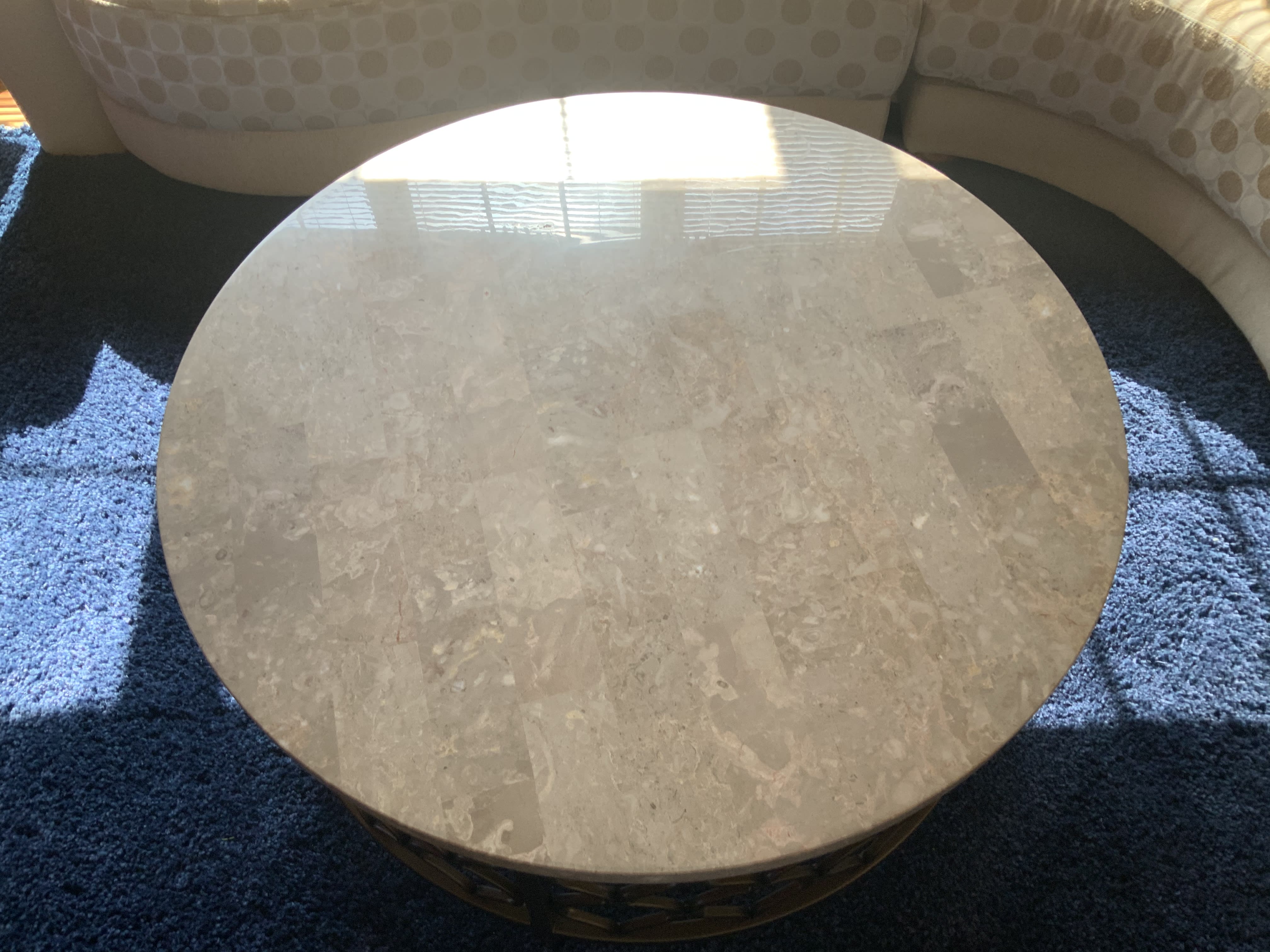 customer coffee table thumbnail 3