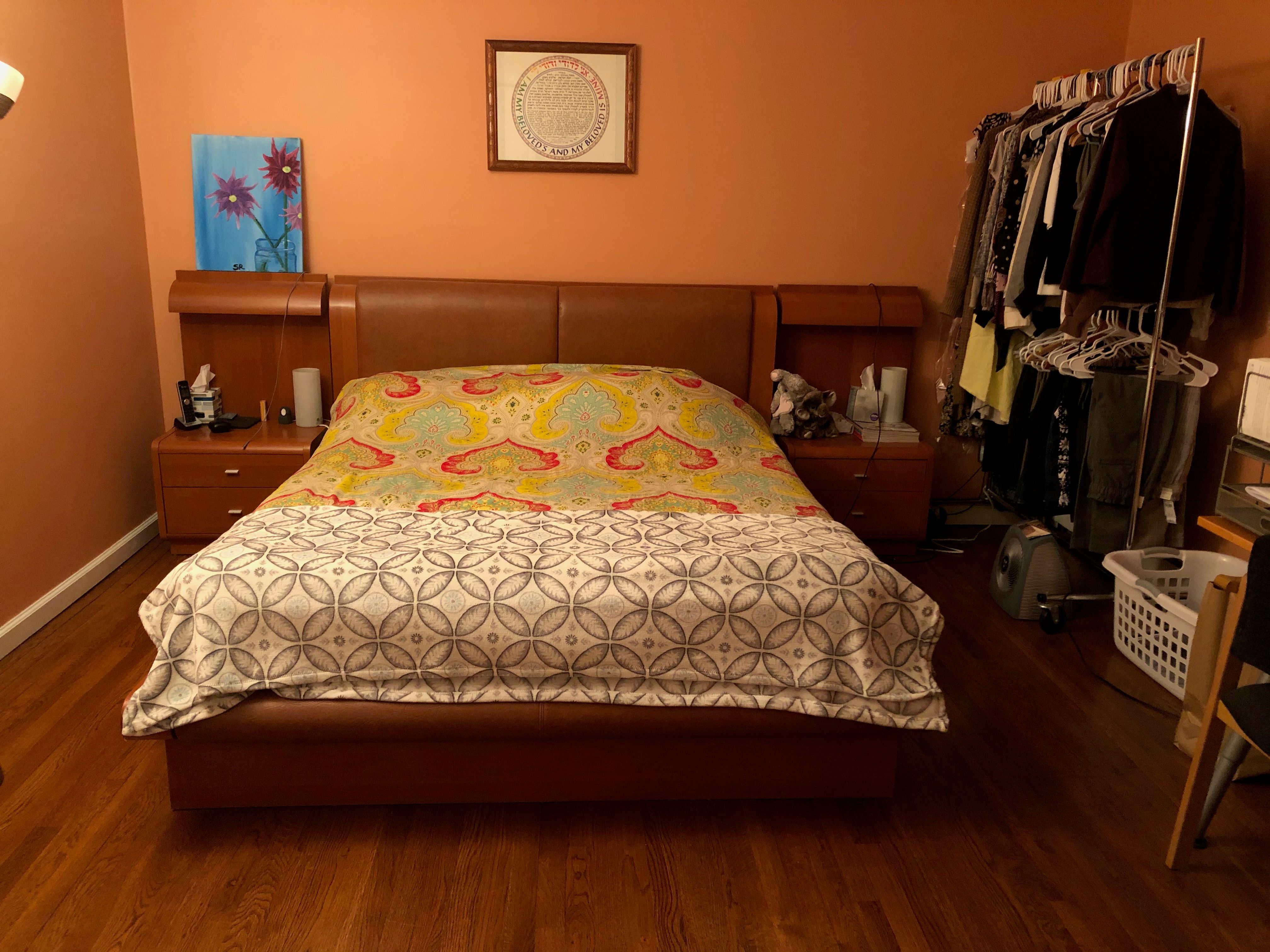 Customer Queen Size BED thumbnail 4