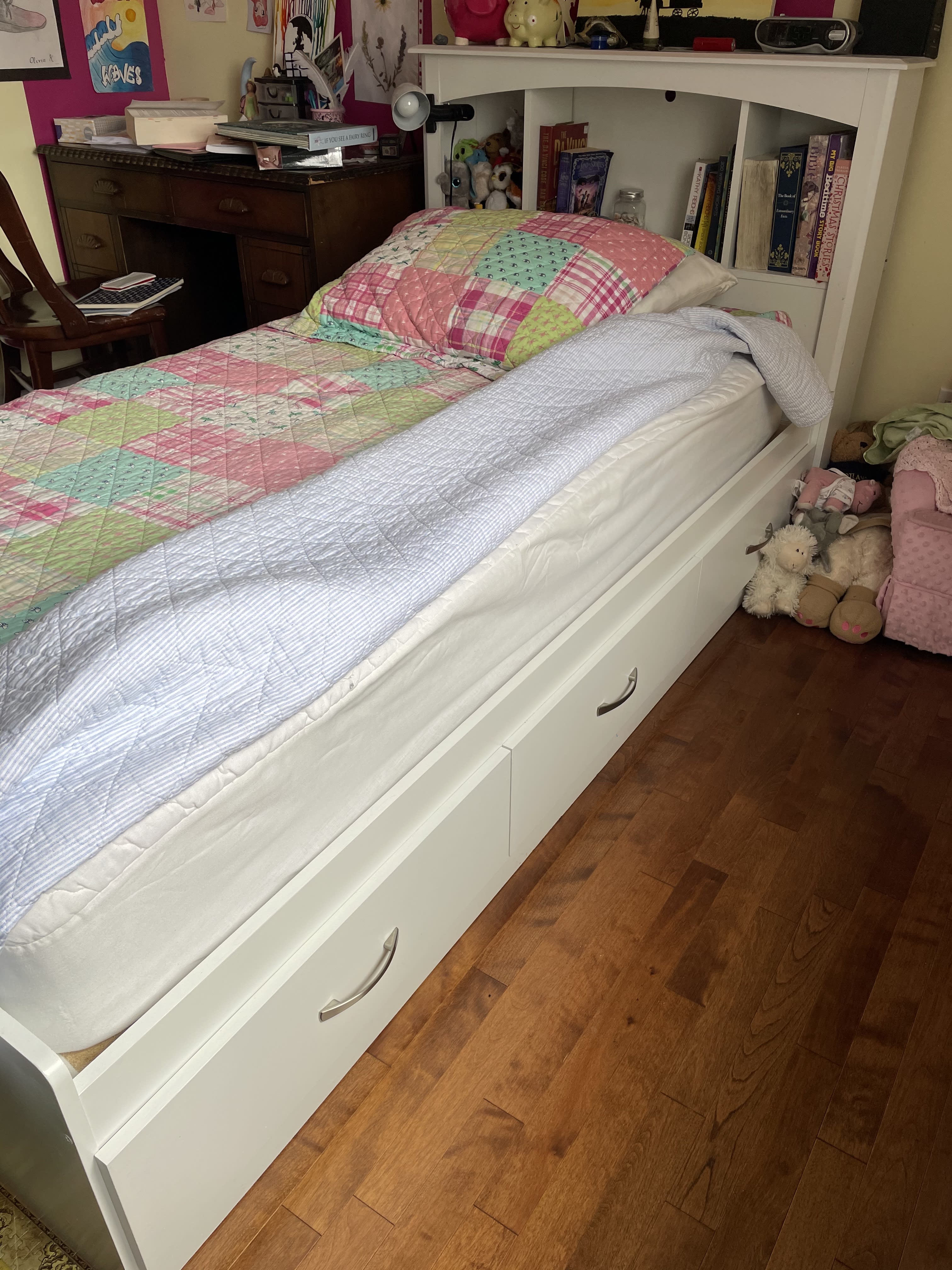 Customer Twin bed thumbnail 2