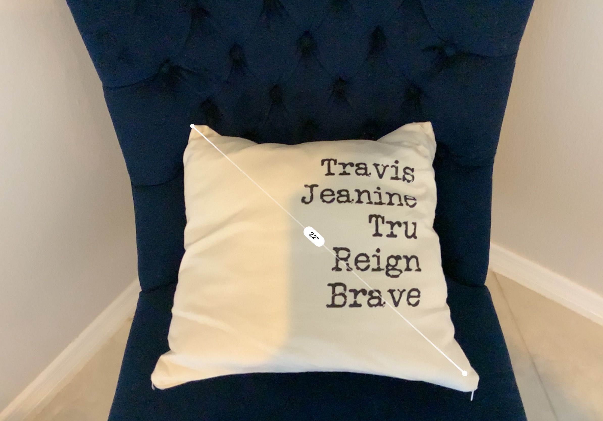 Customer_pillow thumbnail 4