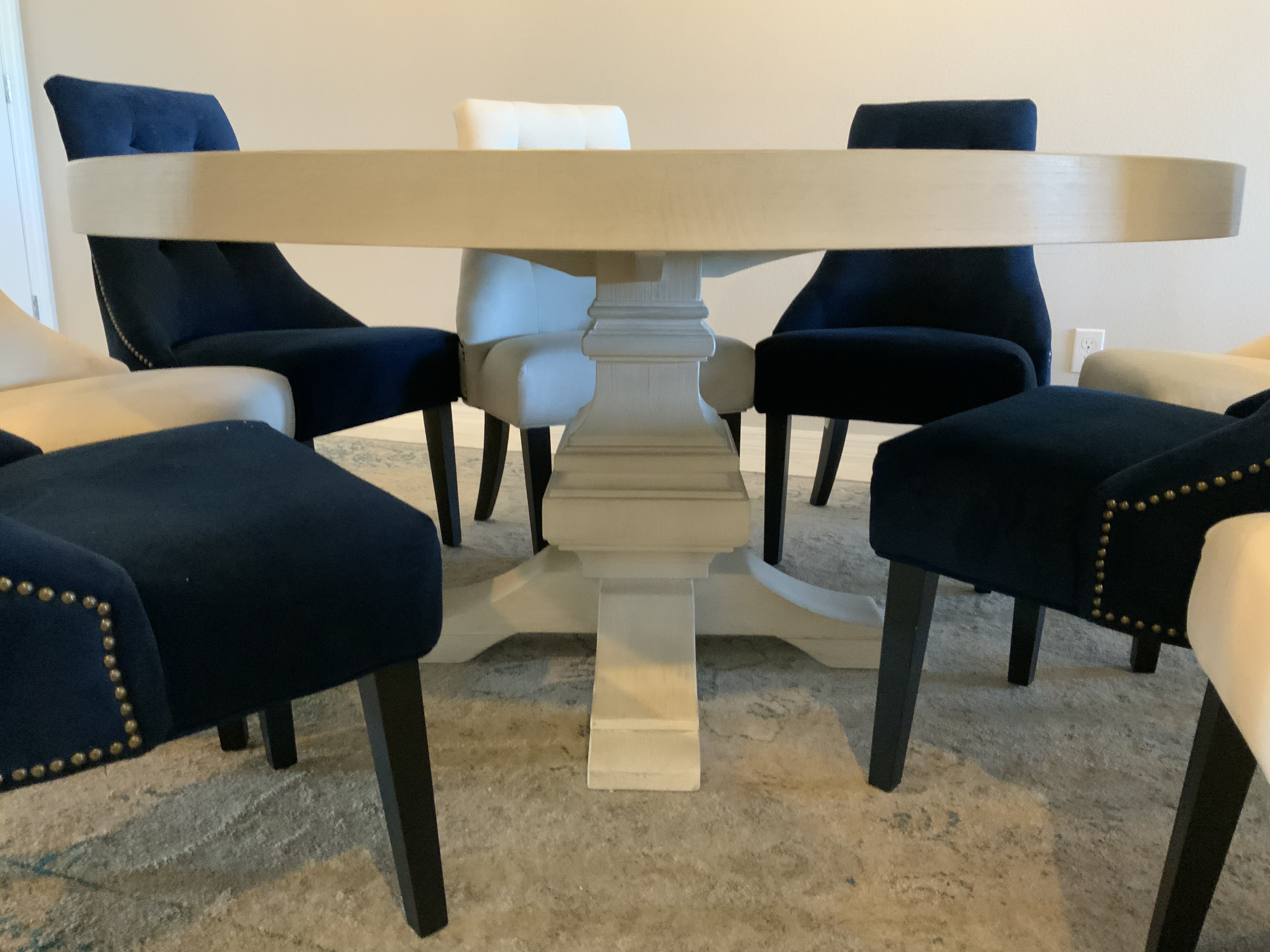 Customer_Circular_table thumbnail 2