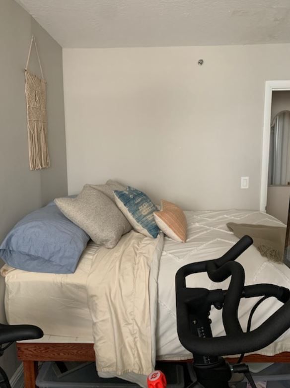 Customer Bed thumbnail 3