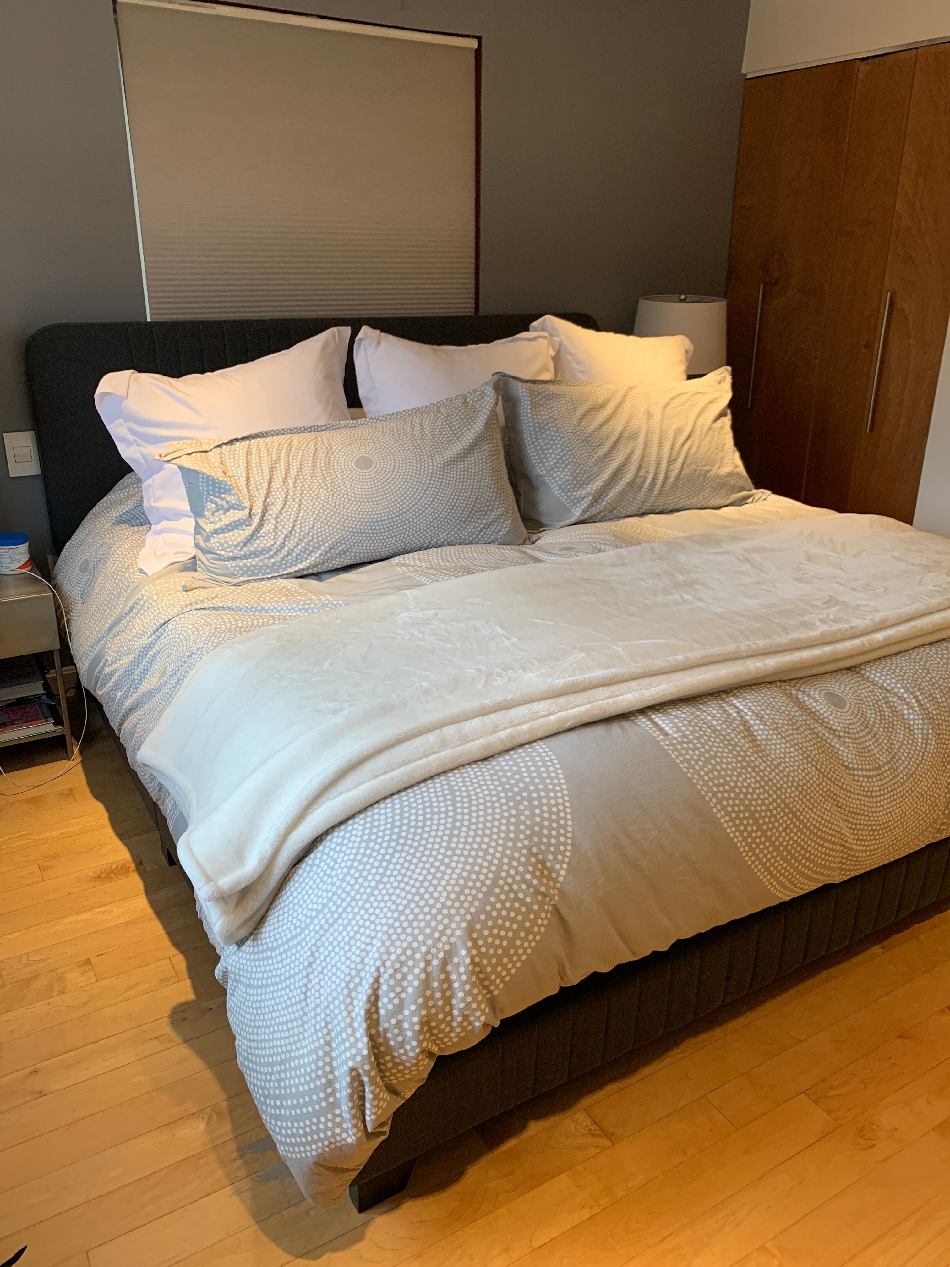 Customer Bed thumbnail 4