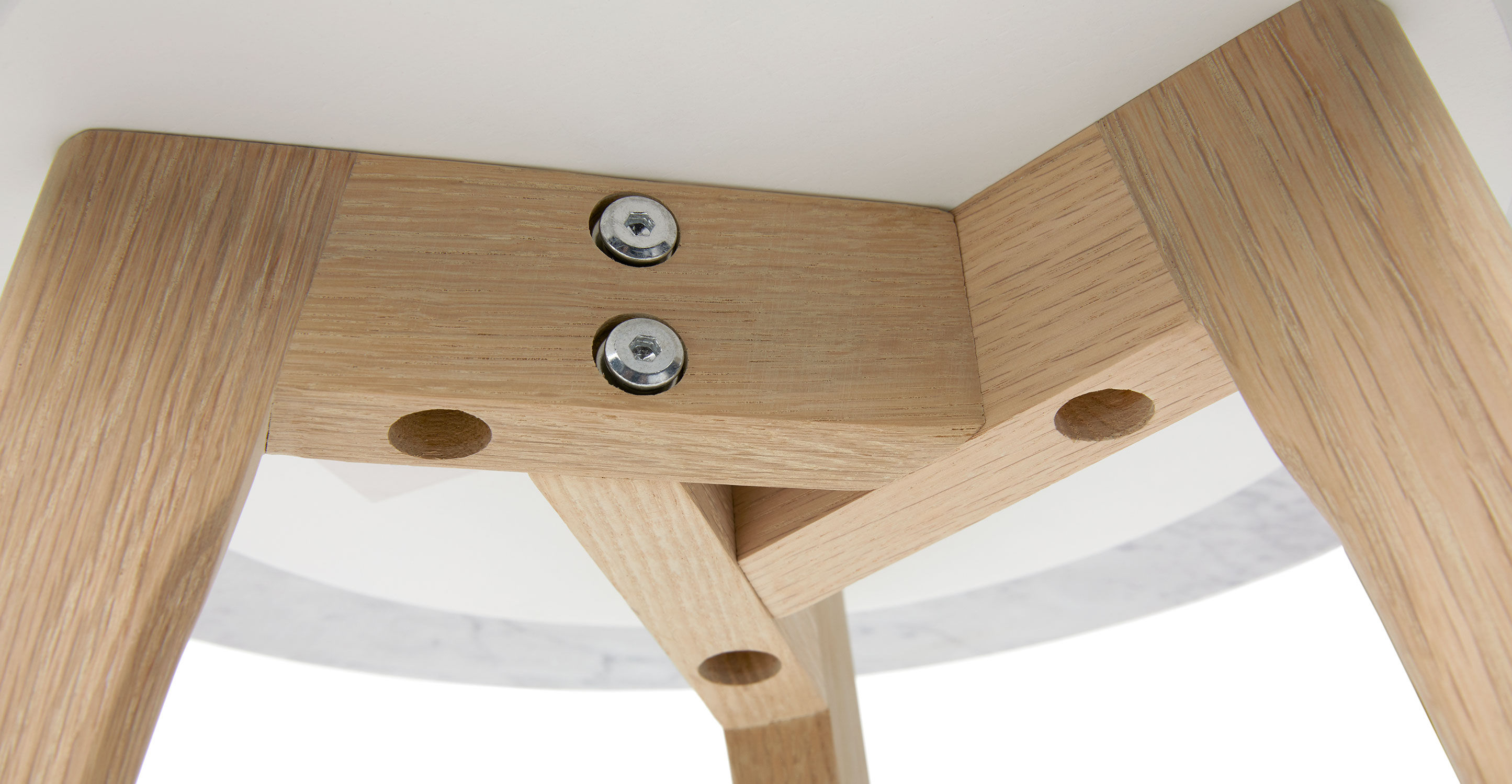 Mara Oak Side Table thumbnail 3