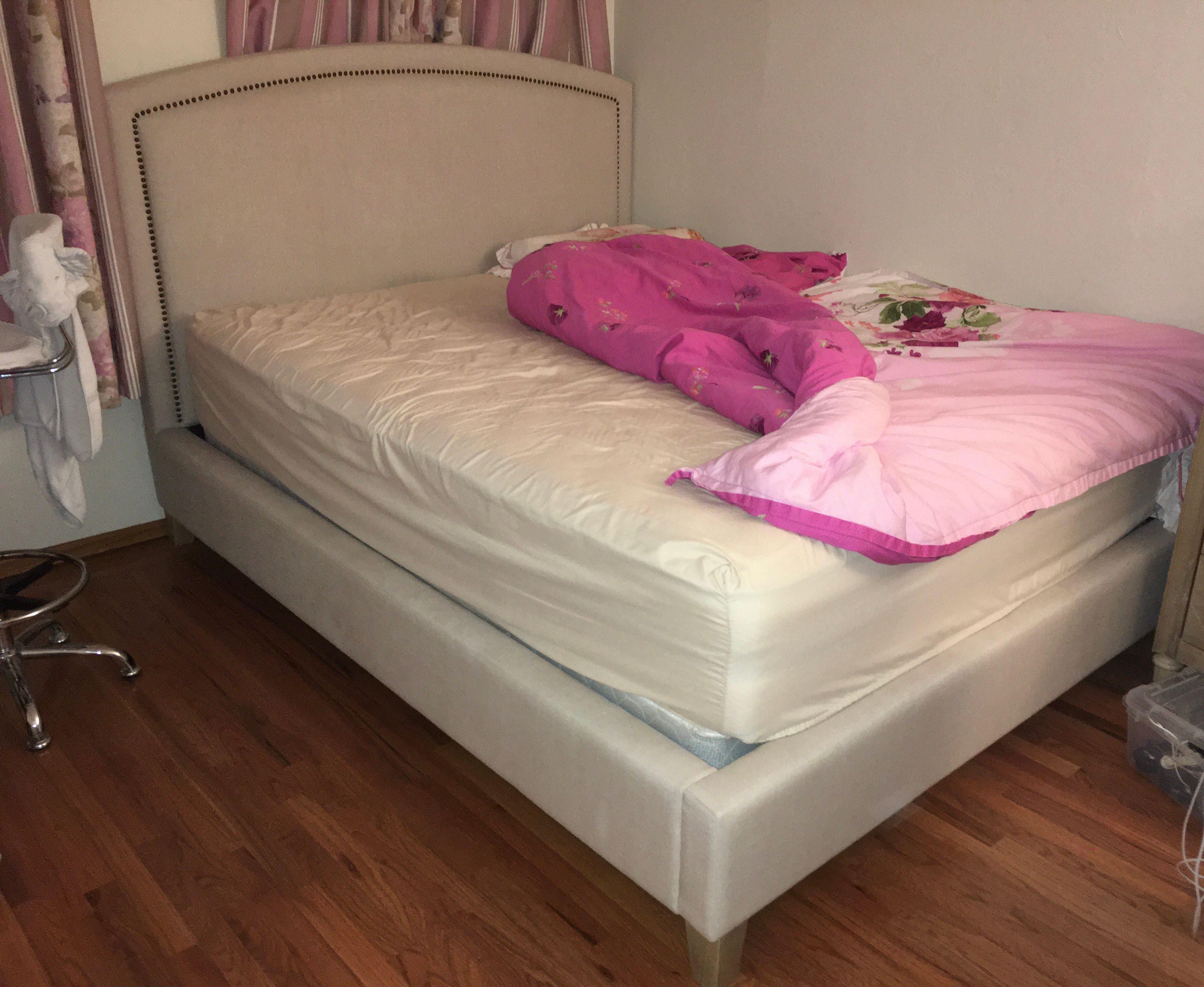 Customer Queen size bed thumbnail 5