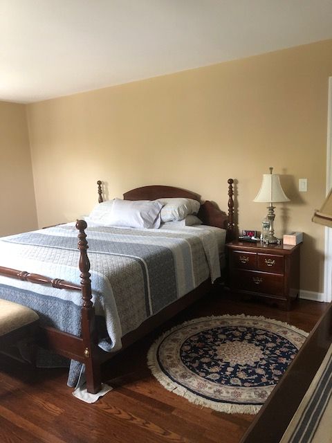 Customer Bed thumbnail 4