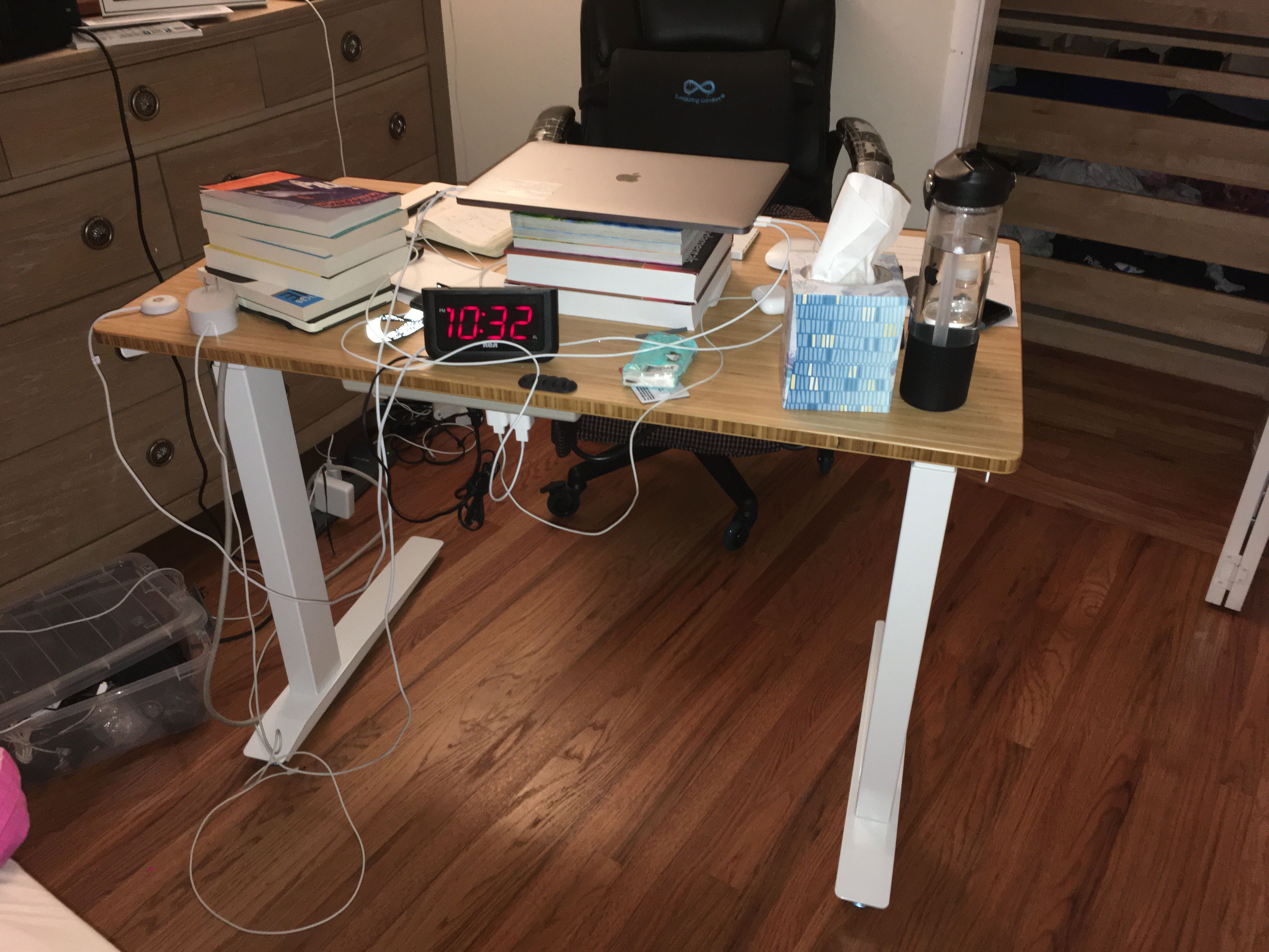 Customer Standing desk thumbnail 4