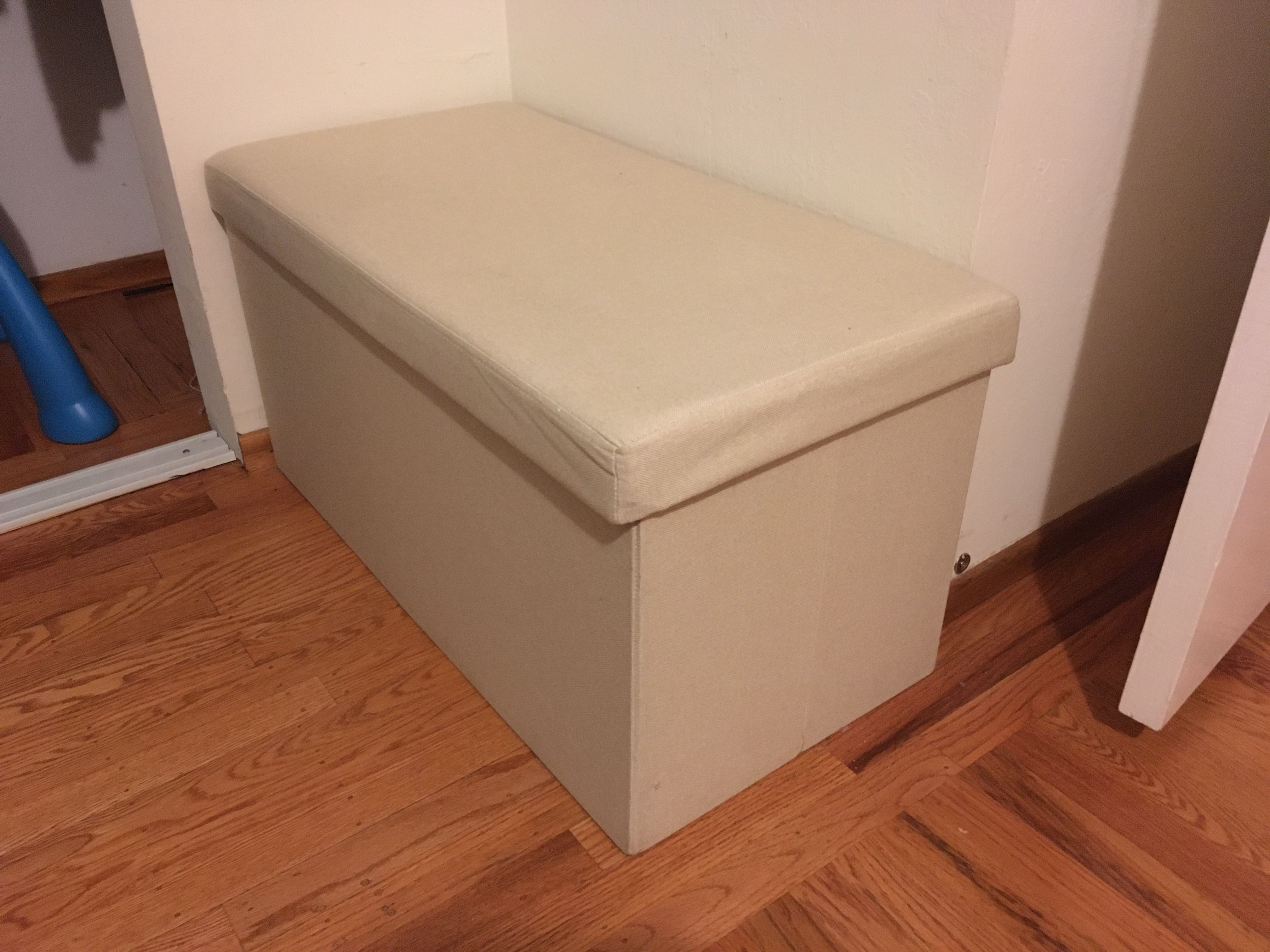 Customer Storage ottoman thumbnail 4
