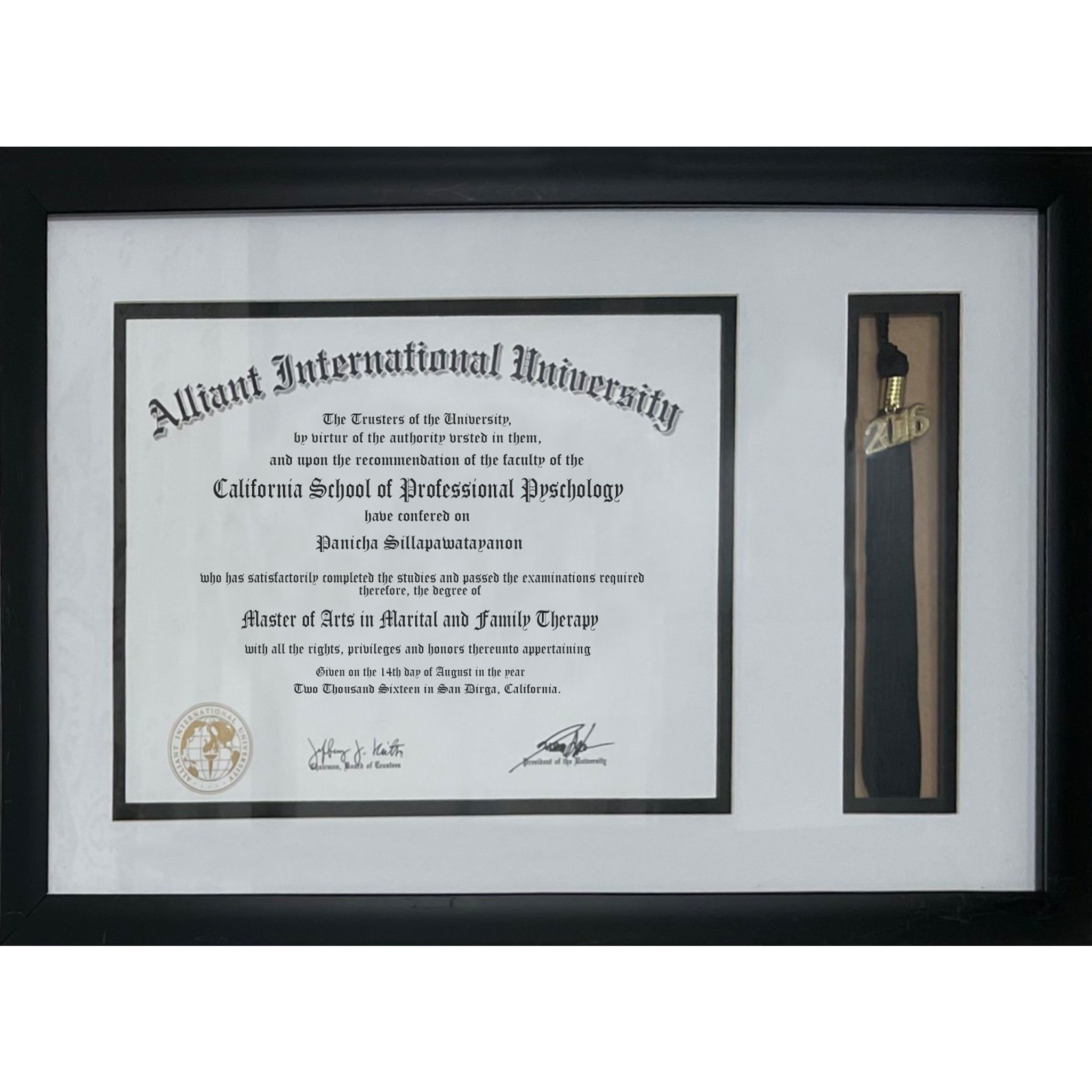 Customer Degree frame thumbnail 2