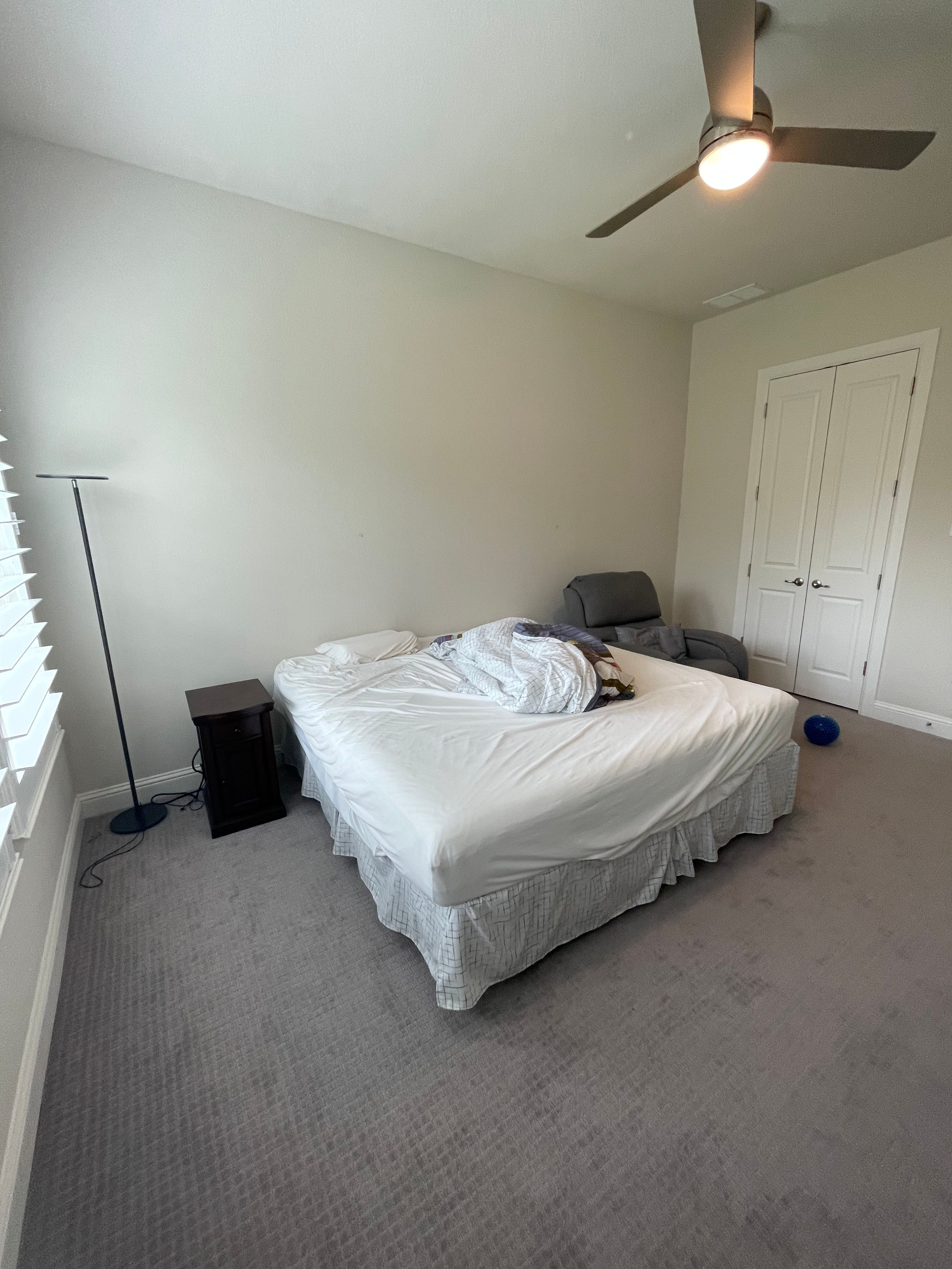 Customer King mattress thumbnail 3