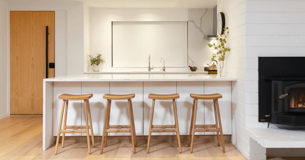Esse Canyon Tan Light Oak Counter Stool thumbnail 3