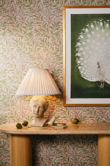 Grecian Bust Table Lamp thumbnail 5