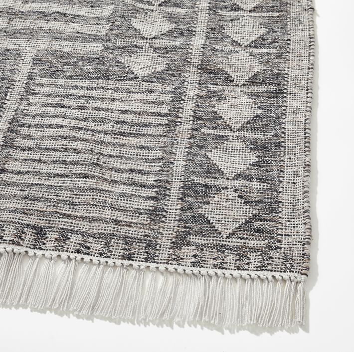 Diamond Brim Indoor or Outdoor Rug-5'x8' thumbnail 4