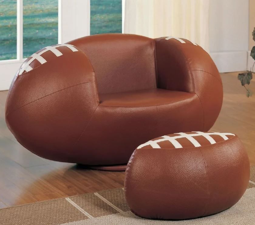 HONEYCUTT TUFTED YES ARMCHAIR thumbnail 2