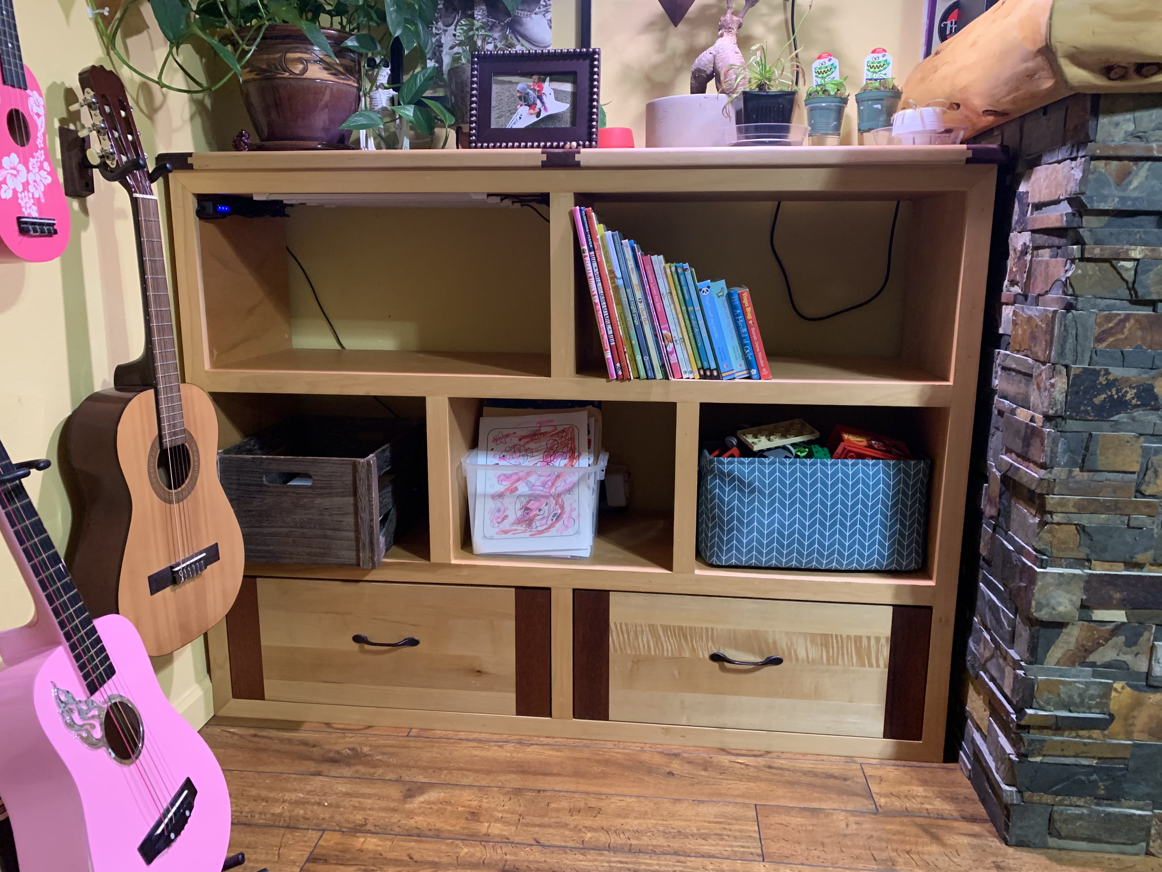 CUSTOMER SHELF thumbnail 2