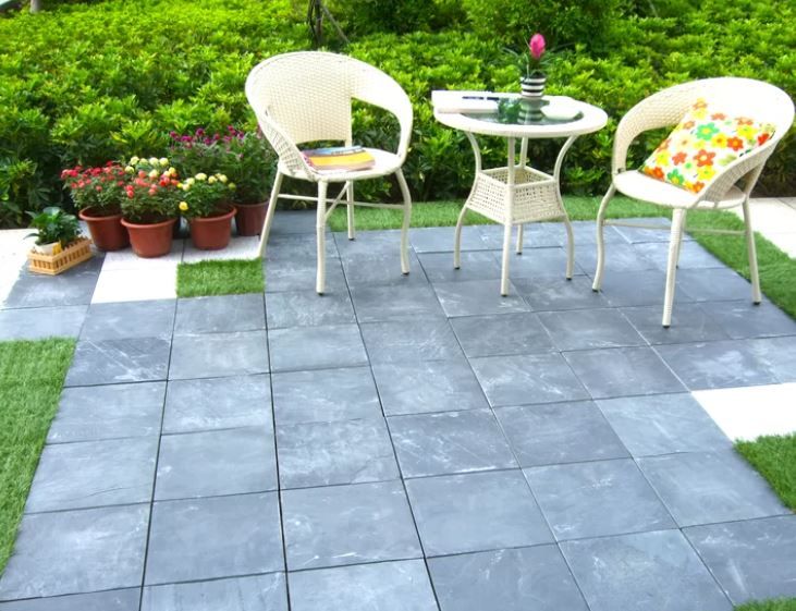 COURTYARD STONE INTERLOCKING DECK TILES IN GRAY thumbnail 4