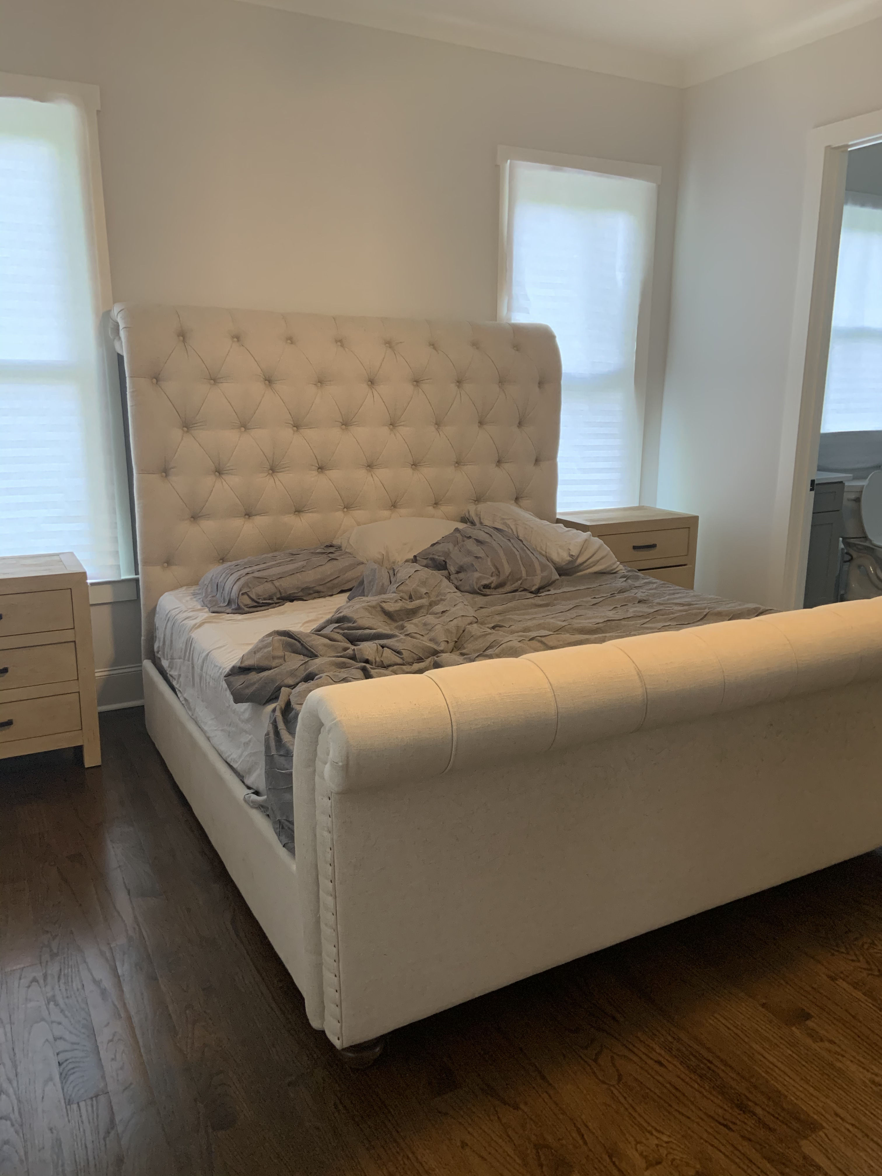 CUSTOMER BED thumbnail 2