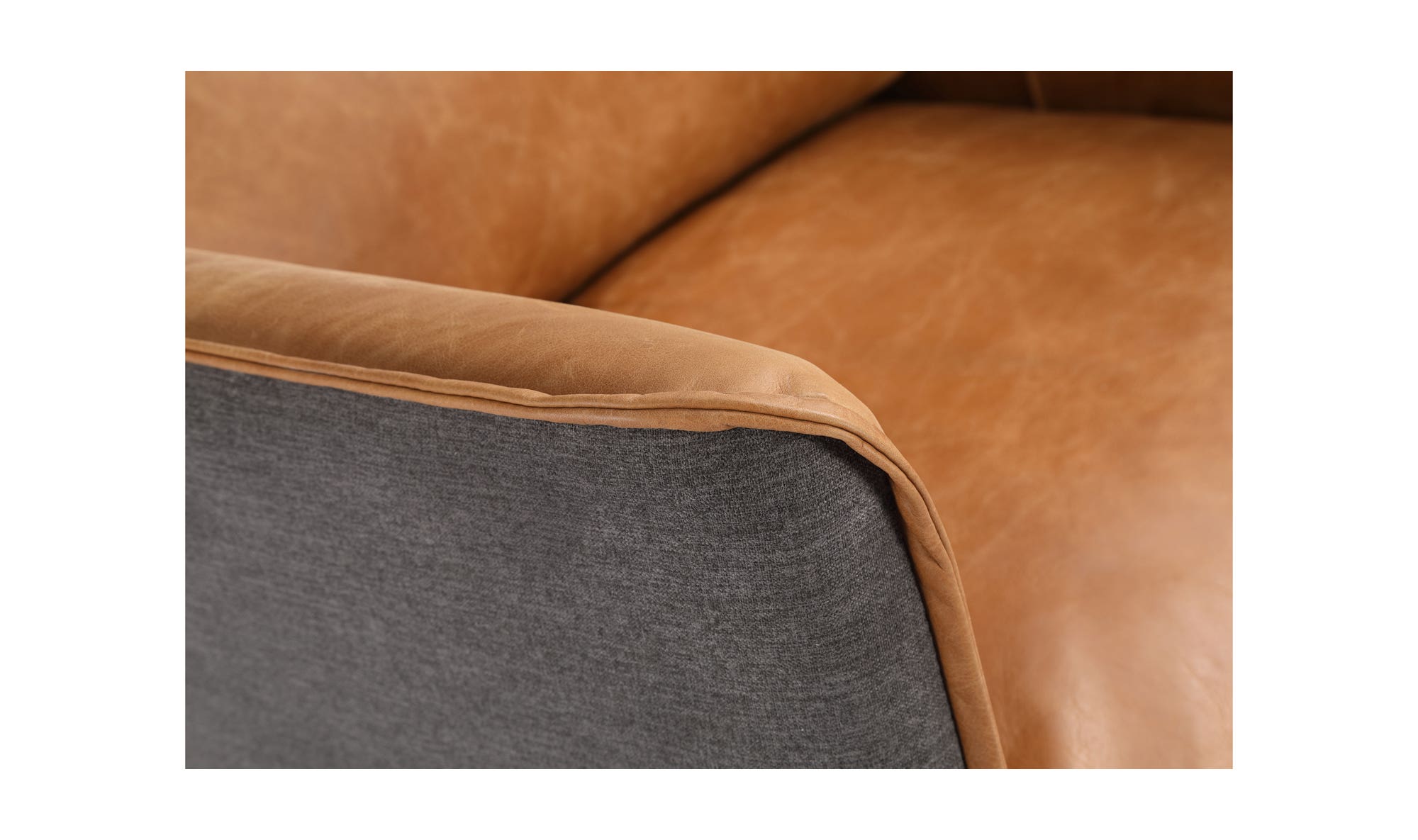 Sicilian Leather Armchair thumbnail 5