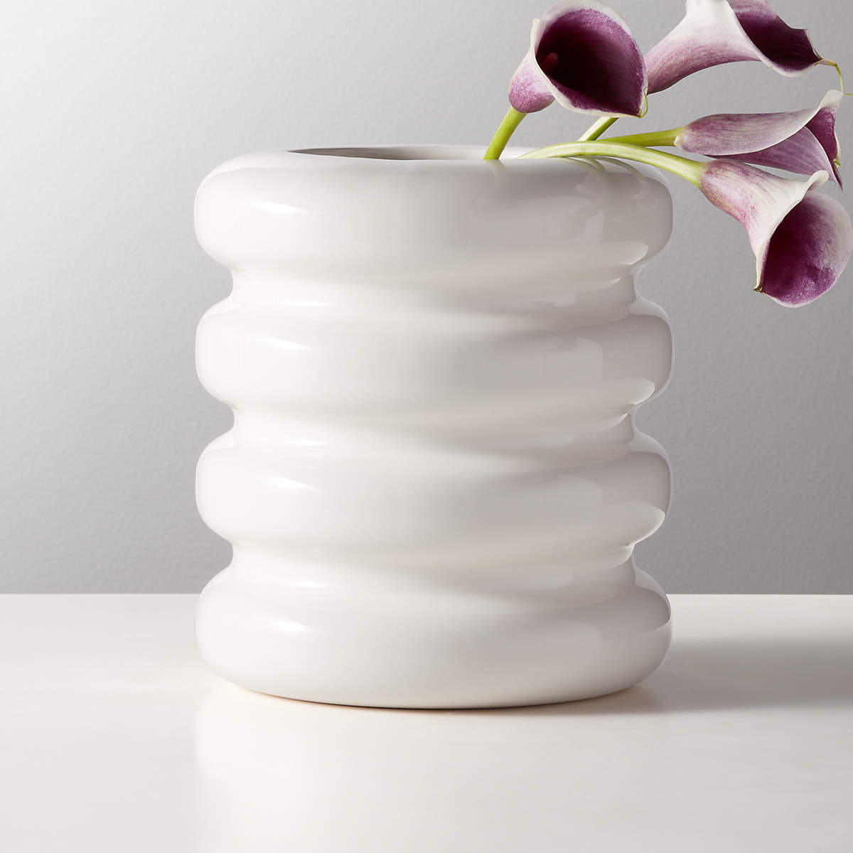 TIER SHINY WHITE VASE thumbnail 3