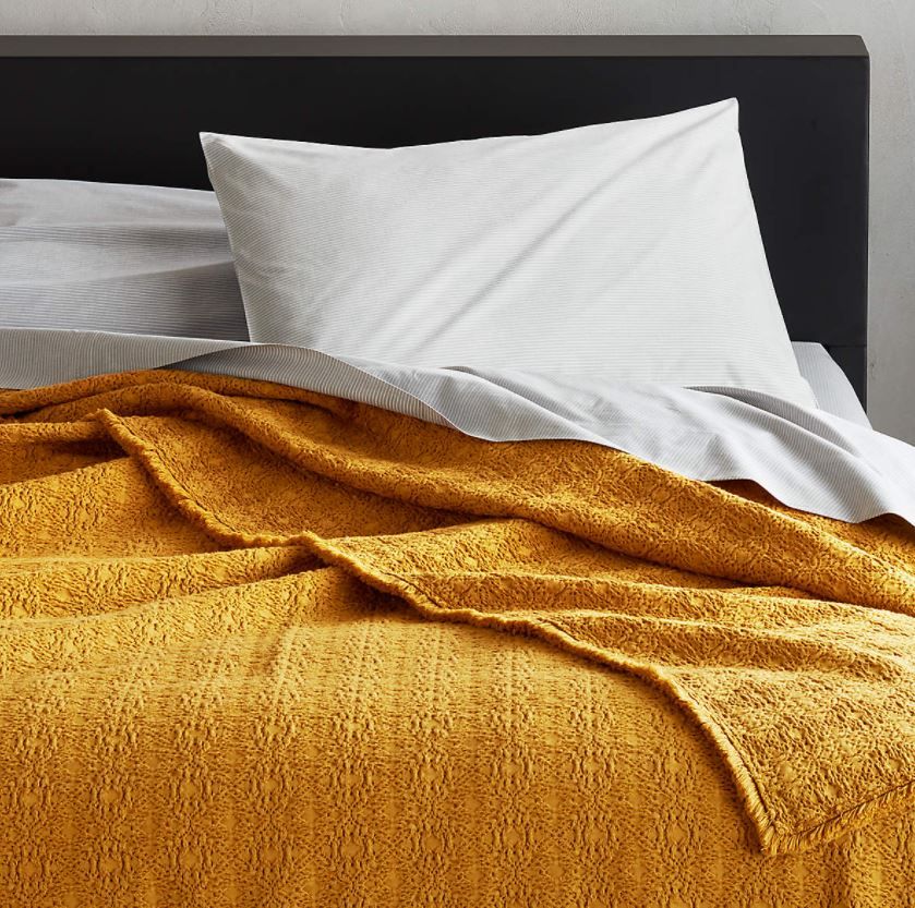 PRELADA GOLDEN FULL QUEEN BLANKET thumbnail 2