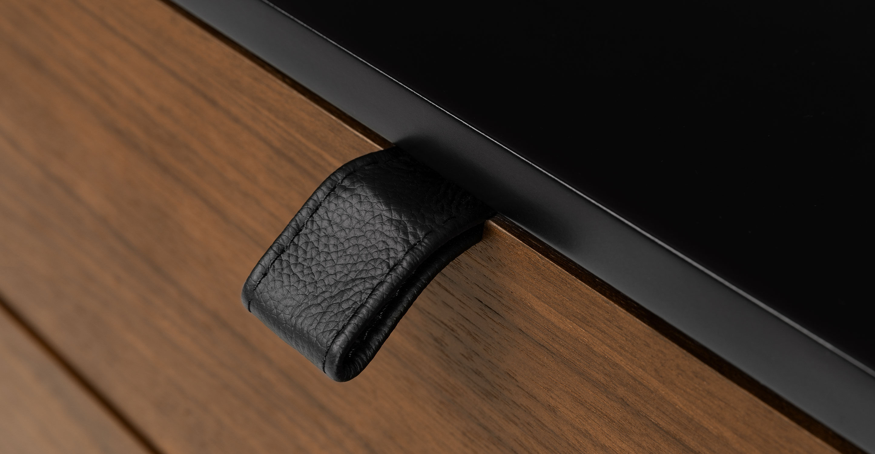 Envelo Black / Walnut 6 Drawer Double Dresser thumbnail 8