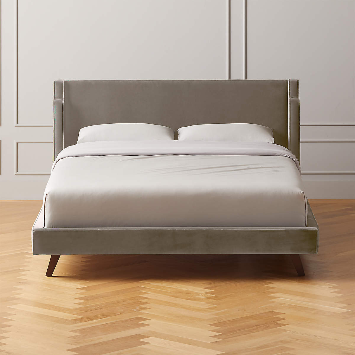 Julia Bed-Queen  thumbnail 3
