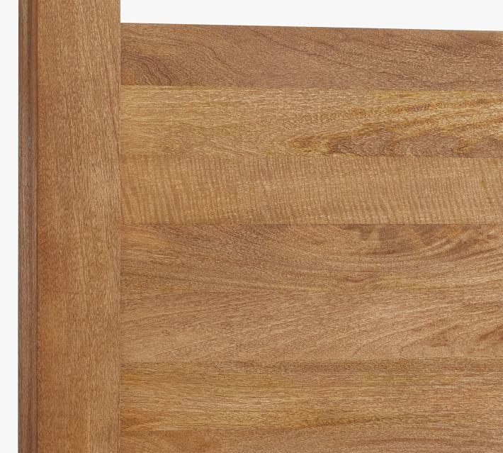 Oakleigh Canopy Bed thumbnail 8