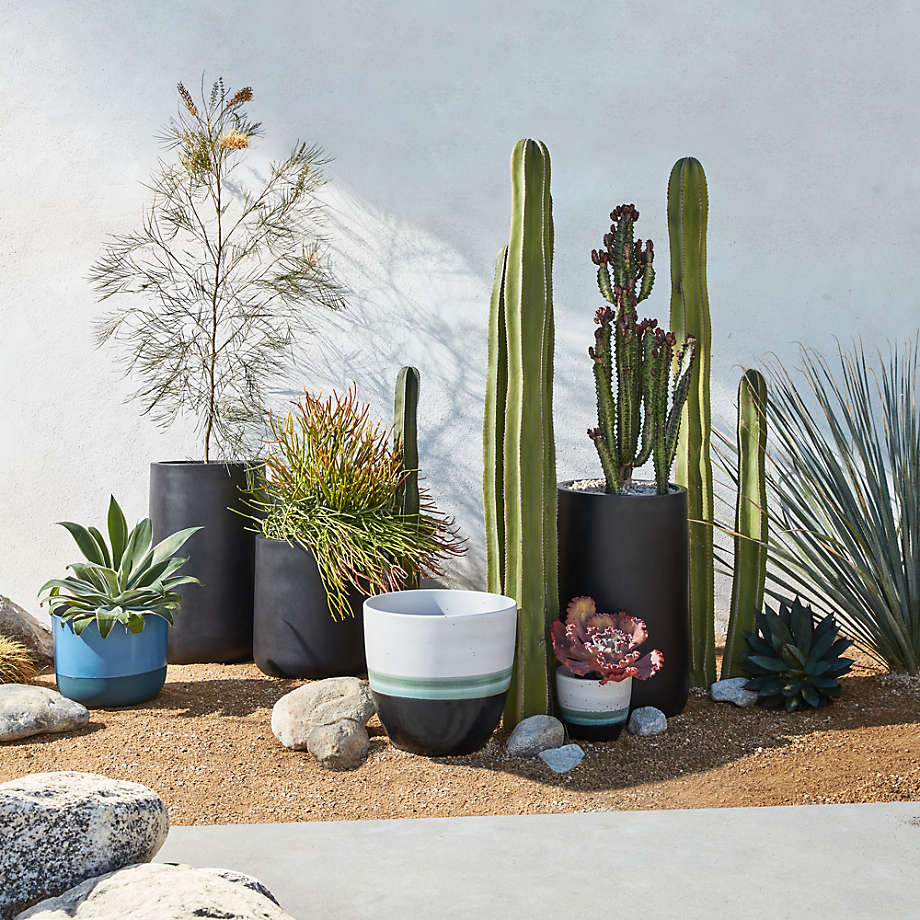 Saabira Fiberstone 15.5" Tall Planter thumbnail 3