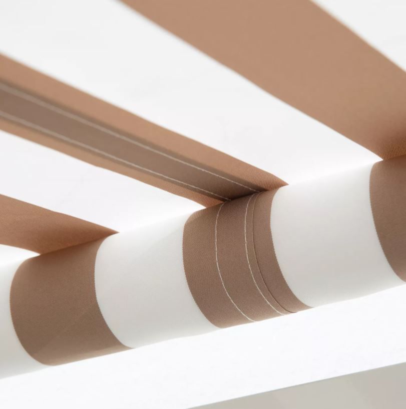 Outsunny Manual Retractable Patio Sun Shade Awning thumbnail 4