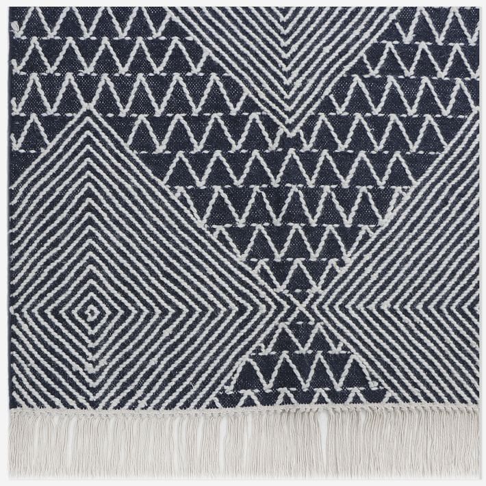 Traced Diamond Rug 2.5'x7' thumbnail 5