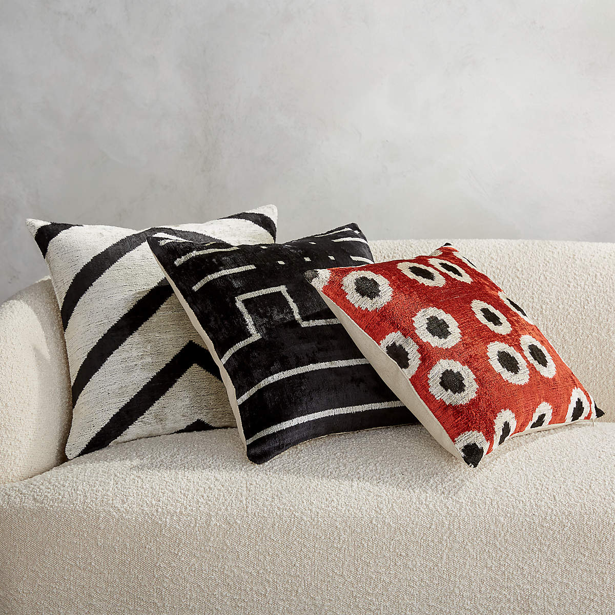Modern Lines Turkish Silk Pillow With Feather Down Insert thumbnail 3