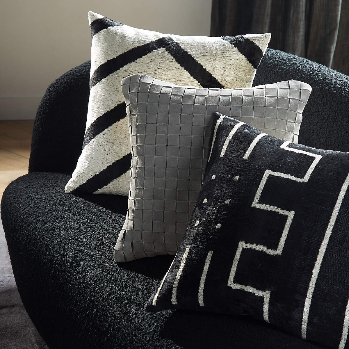 Modern Lines Turkish Silk Pillow With Feather Down Insert thumbnail 4