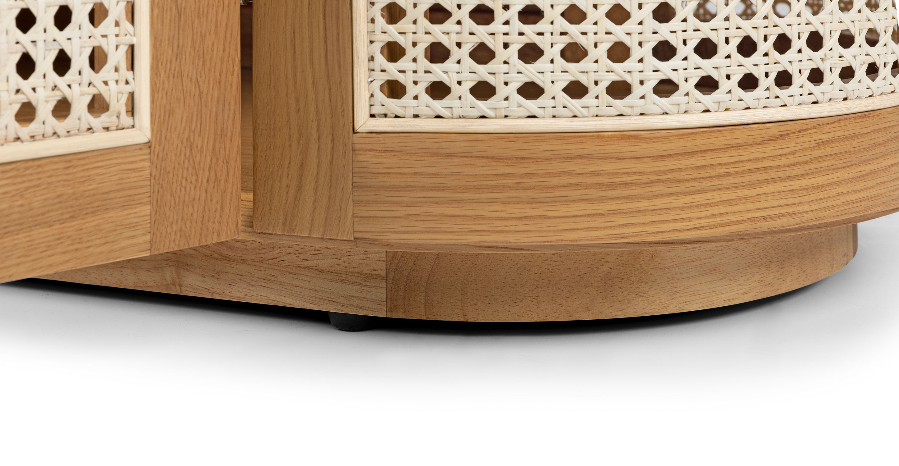 Candra Oak Media Unit thumbnail 7