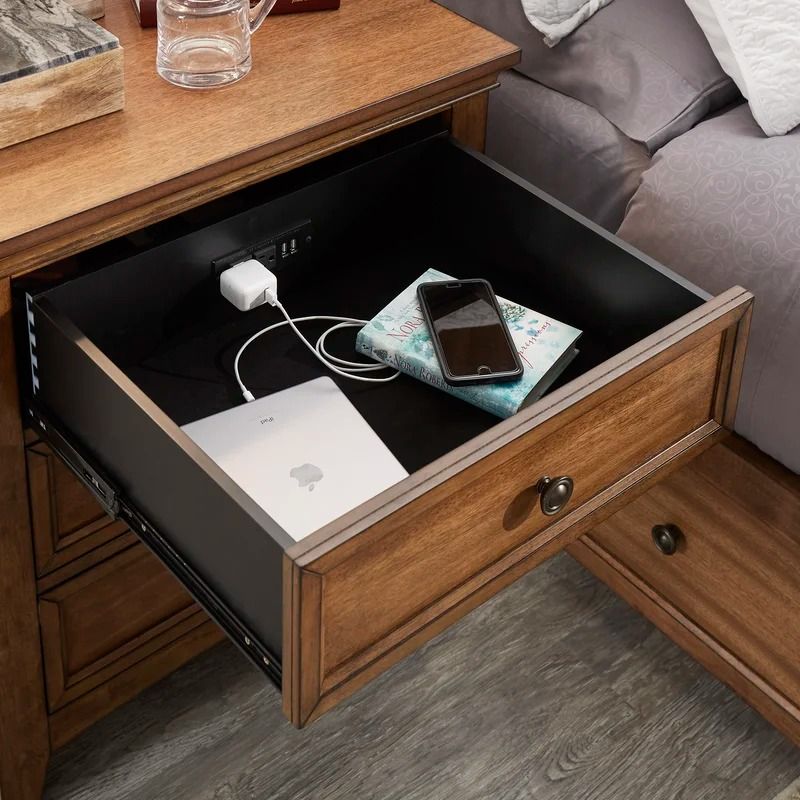 Kingery 3 Drawer Nightstand Oak thumbnail 5