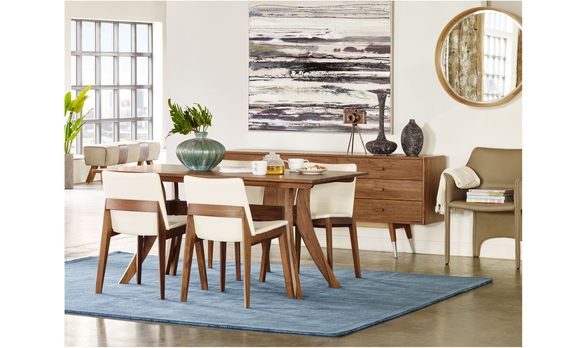 Flora Dining Table Petite thumbnail 5