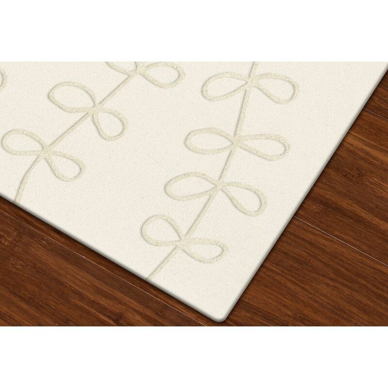 Queanna Floral Handmade Wool White Area Rug 5'x 8' thumbnail 3