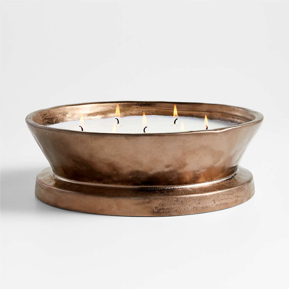 Ali Smoked Cedar Scented Ceramic Candle thumbnail 2