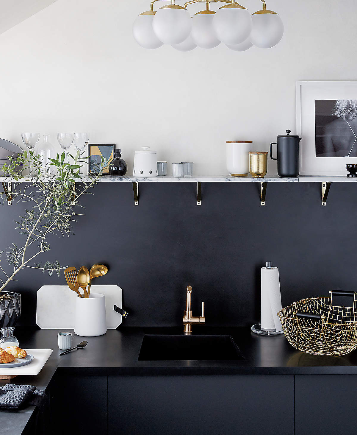 Marble Wall-Mounted Shelf 24" thumbnail 6
