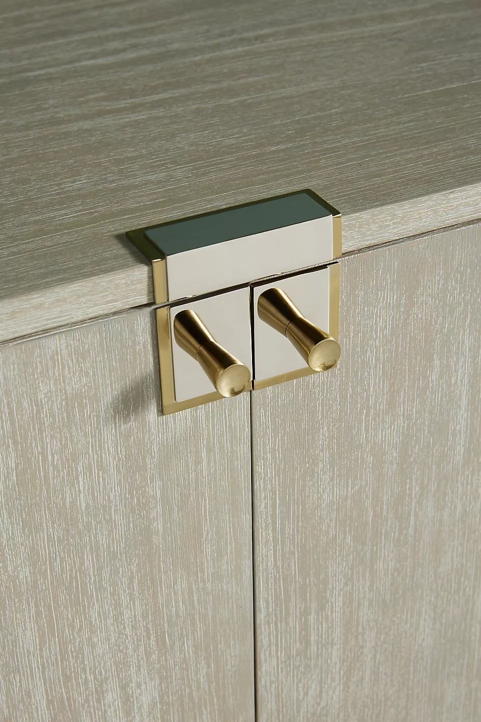 Ingram Media Console thumbnail 5