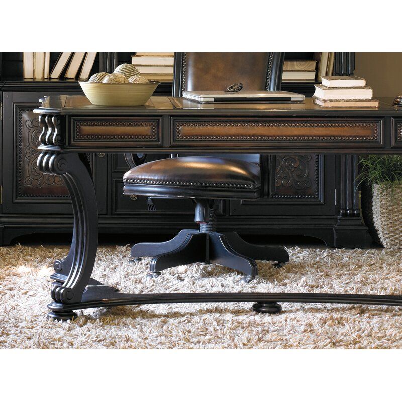 Hooker Furniture thumbnail 5