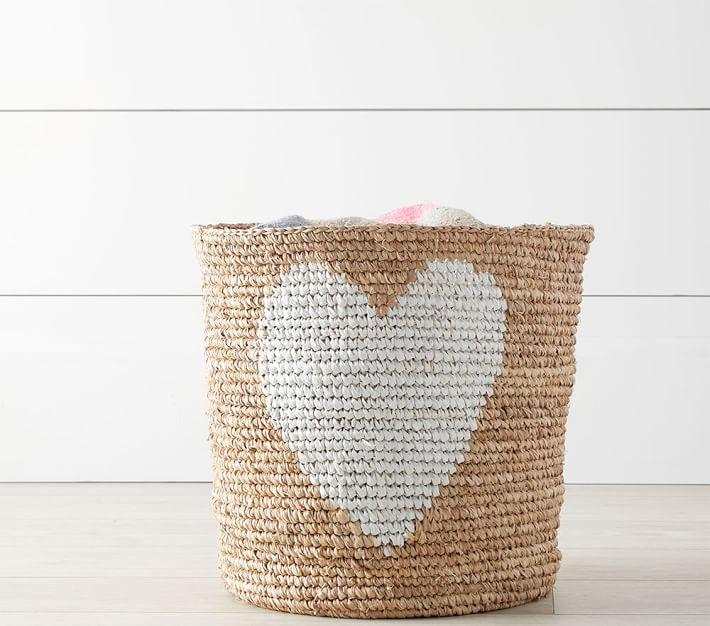 Raffia Heart Basket Large thumbnail 2
