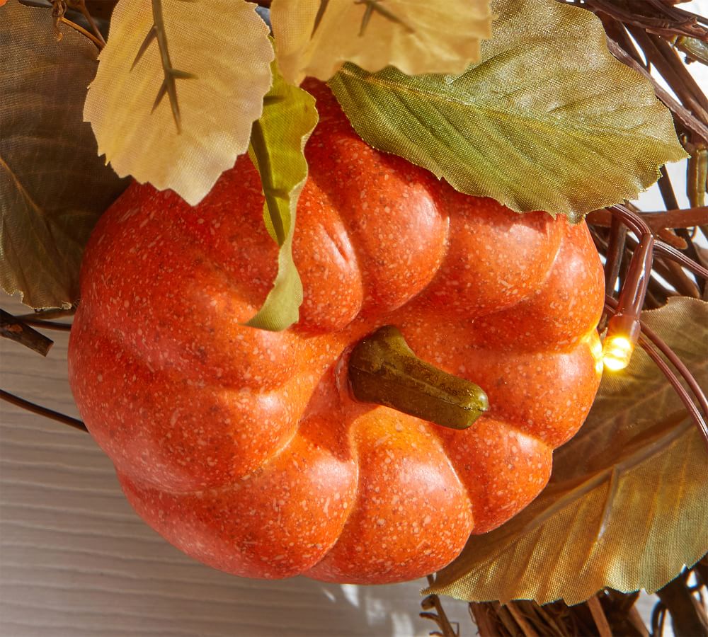 Lit Natural Pumpkin Wreath thumbnail 3