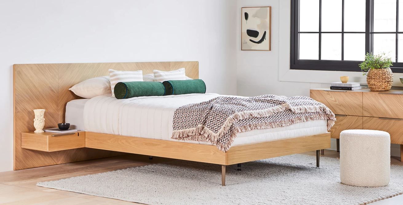Nera Oak Queen Bed with Nightstands thumbnail 2