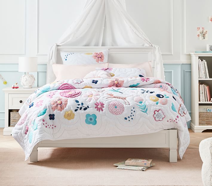 Sasha's Garden Quilt & Shams thumbnail 3