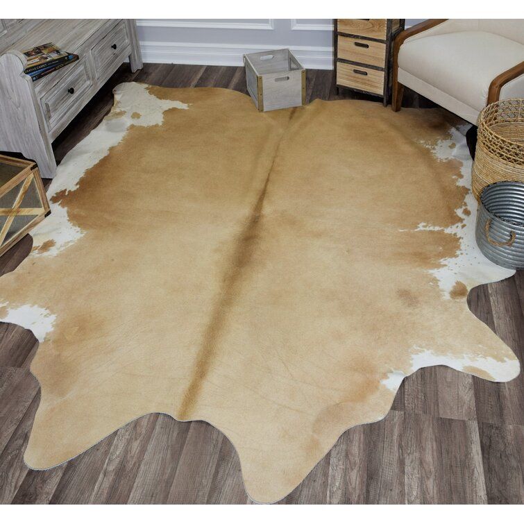 Freman Animal Print Handmade Cowhide Beige Area Rug 5'x6'6'' thumbnail 4